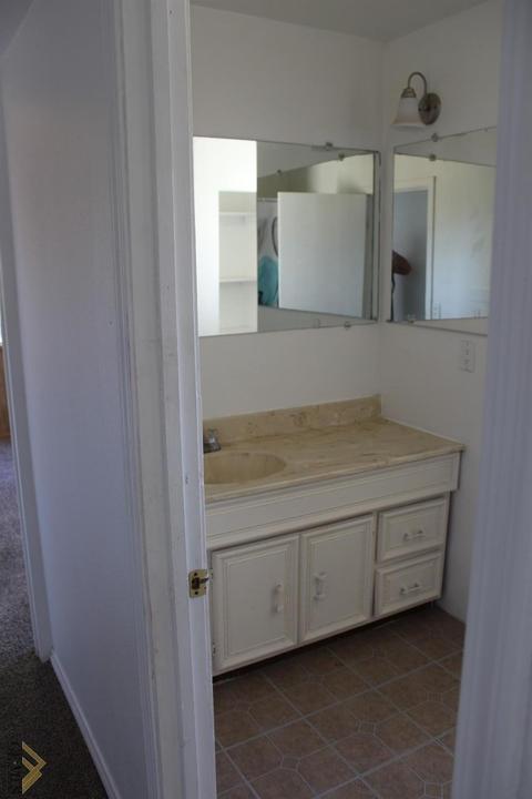 421 Asher Ave, Taft, CA 93268 photo 8