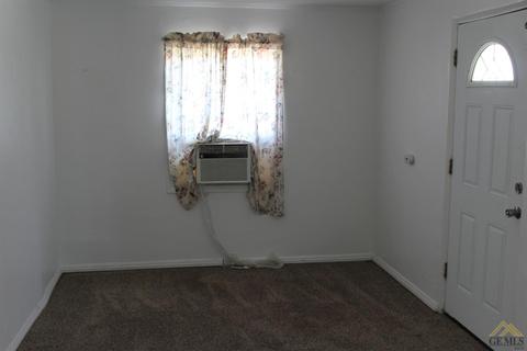 421 Asher Ave, Taft, CA 93268 photo 5
