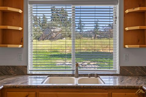28860 Shannon Ct, Tehachapi, CA 93561 photo 13