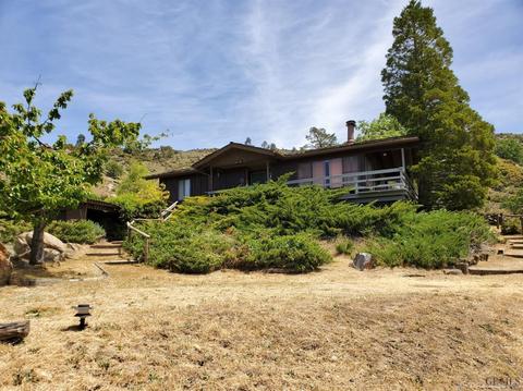 23900 Chia Ct, Tehachapi, CA 93561 photo 2