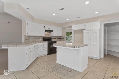 9413 Spokane Ave, Bakersfield, CA 93312 photo 11
