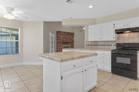 9413 Spokane Ave, Bakersfield, CA 93312 photo 16