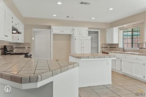 9413 Spokane Ave, Bakersfield, CA 93312 photo 10