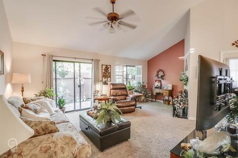 38 Village Ln, Tehachapi, CA 93561 photo 6