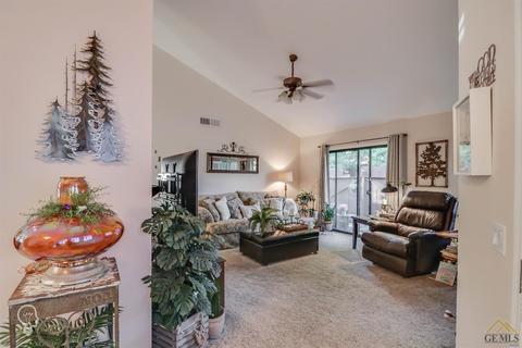38 Village Ln, Tehachapi, CA 93561 photo 7