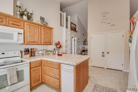 38 Village Ln, Tehachapi, CA 93561 photo 13