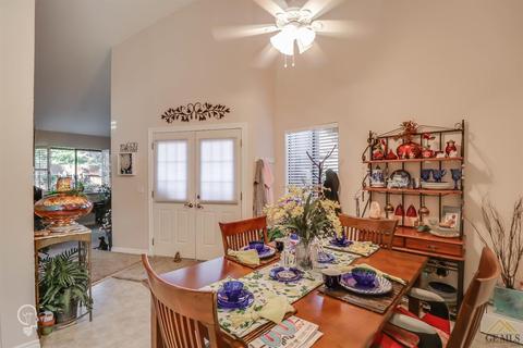 38 Village Ln, Tehachapi, CA 93561 photo 8