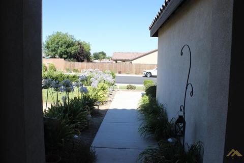 7413 Carson River Rd, Bakersfield, CA 93311 photo 4
