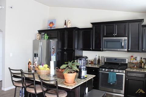 7413 Carson River Rd, Bakersfield, CA 93311 photo 6