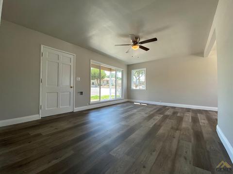 5 Cypress Ln, Taft, CA 93268 photo 2