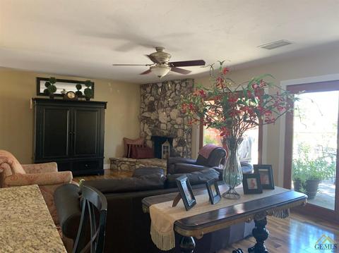29201 Horsethief Dr, Tehachapi, CA 93561 photo 3