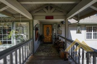 24041 Allen Ct, Tehachapi, CA 93561 photo 1