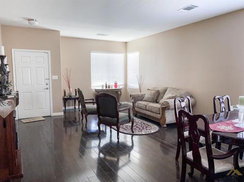 2422 Trapper St, Bakersfield, CA 93313 photo 3