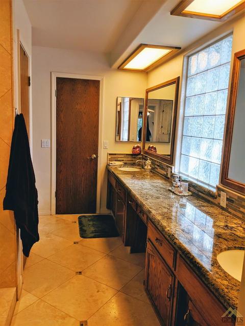 602 Faversham Way, Bakersfield, CA 93311 photo 14