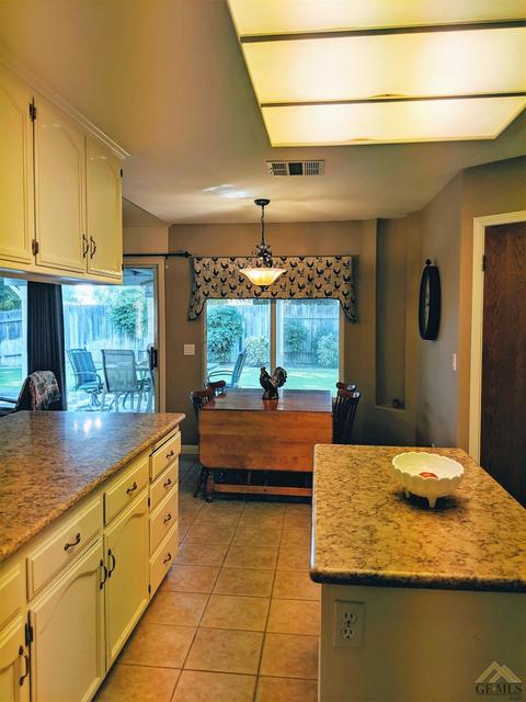 602 Faversham Way, Bakersfield, CA 93311 photo 20
