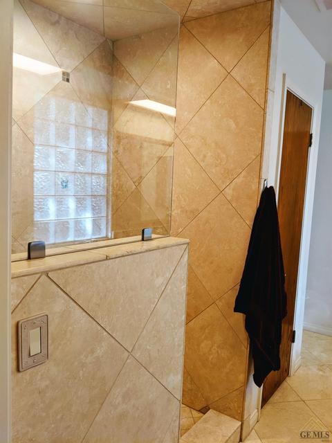 602 Faversham Way, Bakersfield, CA 93311 photo 12