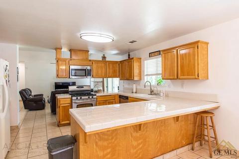 1640 5th Pl, Delano, CA 93215 photo 9