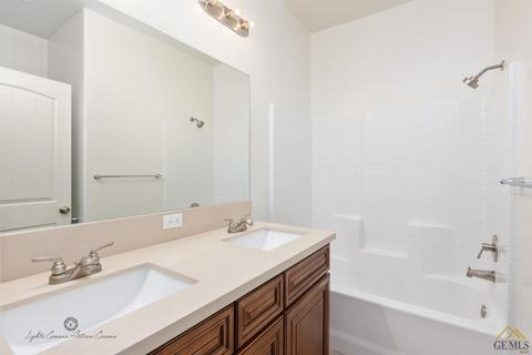 9902 Turning Leaf Ln, Bakersfield, CA 93306 photo 12