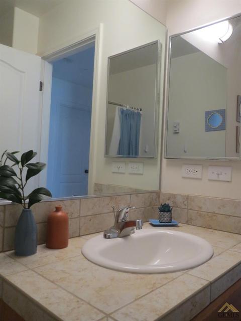 9214 Eucalyptus Dr, Bakersfield, CA 93306 photo 28