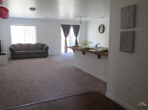 9214 Eucalyptus Dr, Bakersfield, CA 93306 photo 11