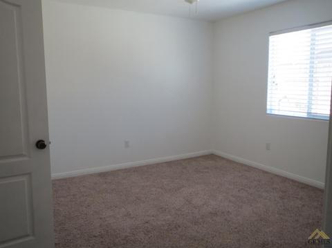 9214 Eucalyptus Dr, Bakersfield, CA 93306 photo 25