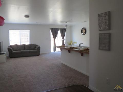 9214 Eucalyptus Dr, Bakersfield, CA 93306 photo 10
