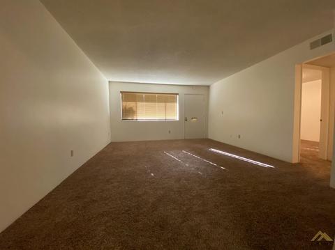 539 Front St, Taft, CA 93268 photo 3