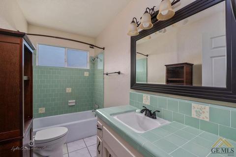 326 Ann Ave, Shafter, CA 93263 photo 5