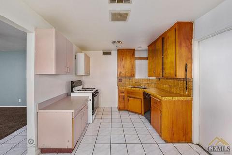 326 Ann Ave, Shafter, CA 93263 photo 9