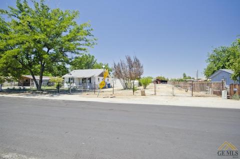 27542 Maple St, Taft, CA 93268 photo 1