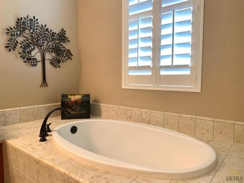 12419 Winterbourne St, Bakersfield, CA 93312 photo 21