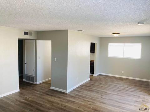 1116 Iris St, Wasco, CA 93280 photo 3
