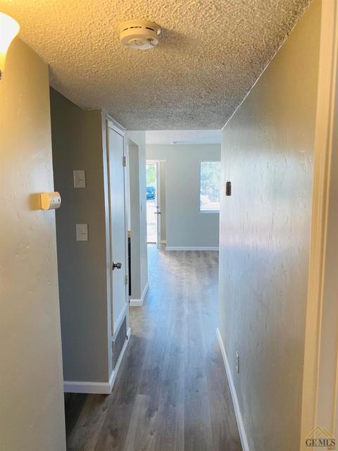 1116 Iris St, Wasco, CA 93280 photo 4