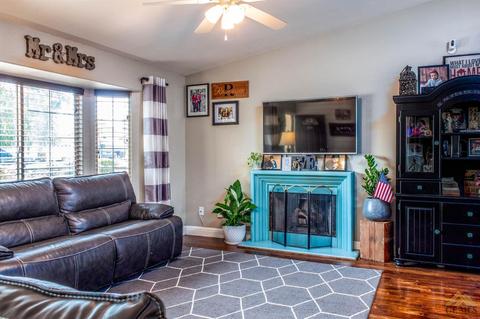 617 Las Colinas St, Tehachapi, CA 93561 photo 4