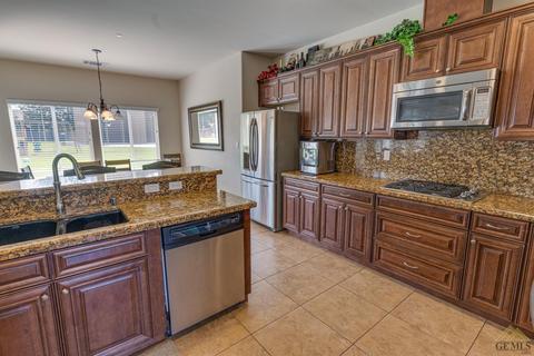 3160 Batch Ln, Bakersfield, CA 93312 photo 6