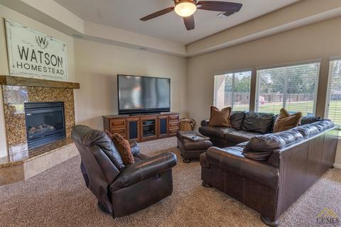 3160 Batch Ln, Bakersfield, CA 93312 photo 12