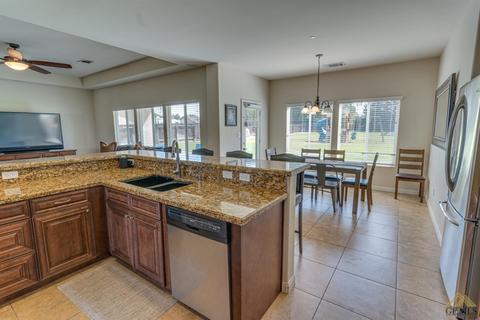 3160 Batch Ln, Bakersfield, CA 93312 photo 4