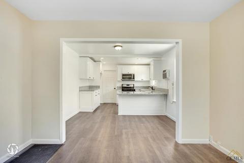 114 Tyler St, Taft, CA 93268 photo 8