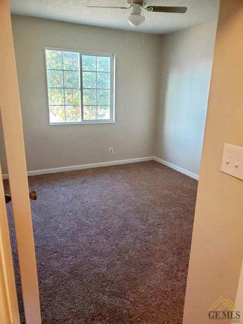2301 Flower St, Wasco, CA 93280 photo 9