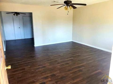 2301 Flower St, Wasco, CA 93280 photo 3