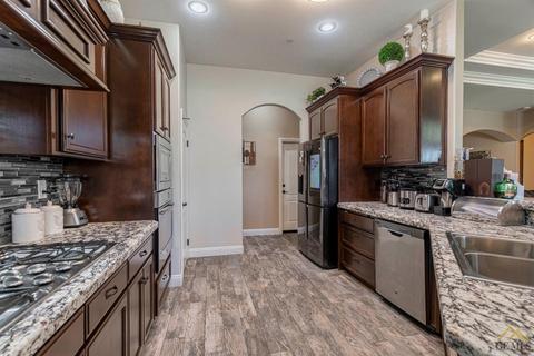 766 Pine Cone St, Shafter, CA 93263 photo 14