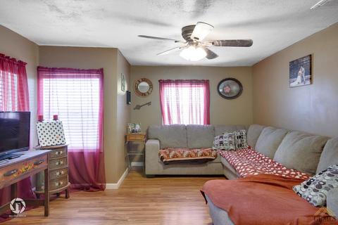 412 Buchanan St, Taft, CA 93268 photo 10