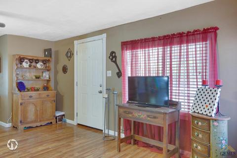 412 Buchanan St, Taft, CA 93268 photo 11
