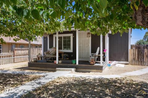 412 Buchanan St, Taft, CA 93268 photo 1