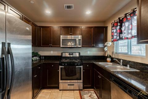 417 Aussie Ave, Bakersfield, CA 93307 photo 7