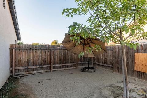 417 Aussie Ave, Bakersfield, CA 93307 photo 27