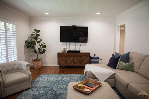 2486 Beech St, Bakersfield, CA 93301 photo 9