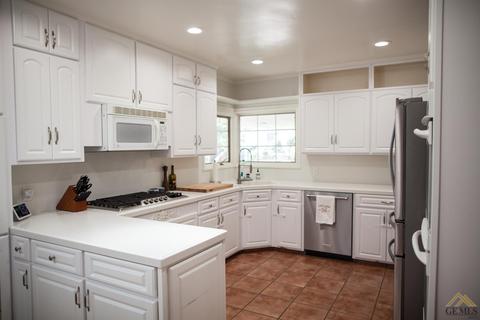 2486 Beech St, Bakersfield, CA 93301 photo 15