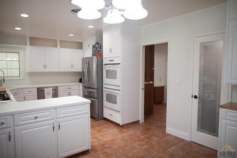 2486 Beech St, Bakersfield, CA 93301 photo 17