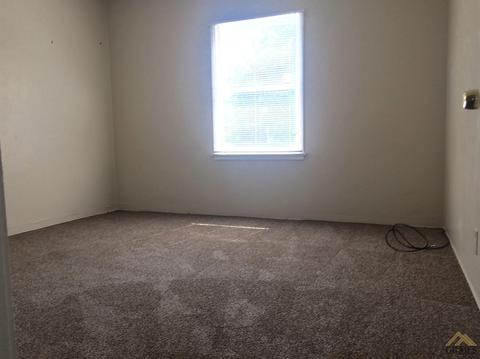 135 Wetherley Dr, Bakersfield, CA 93309 photo 12